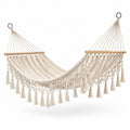 Amaca ecrù in cotone con barre in legno e frange decorative, 300 × 150 × 1 cm