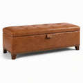 Panca contenitore in similpelle cognac 120 × 40 × 45 cm con seduta capitonné, piedi marrone scuro e borchie bronzo
